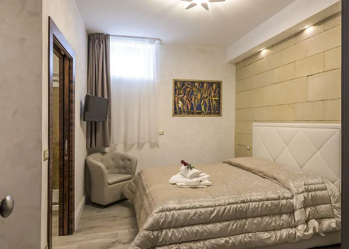 Rifugio Degli Artisti לינה וארוחת בוקר 4*